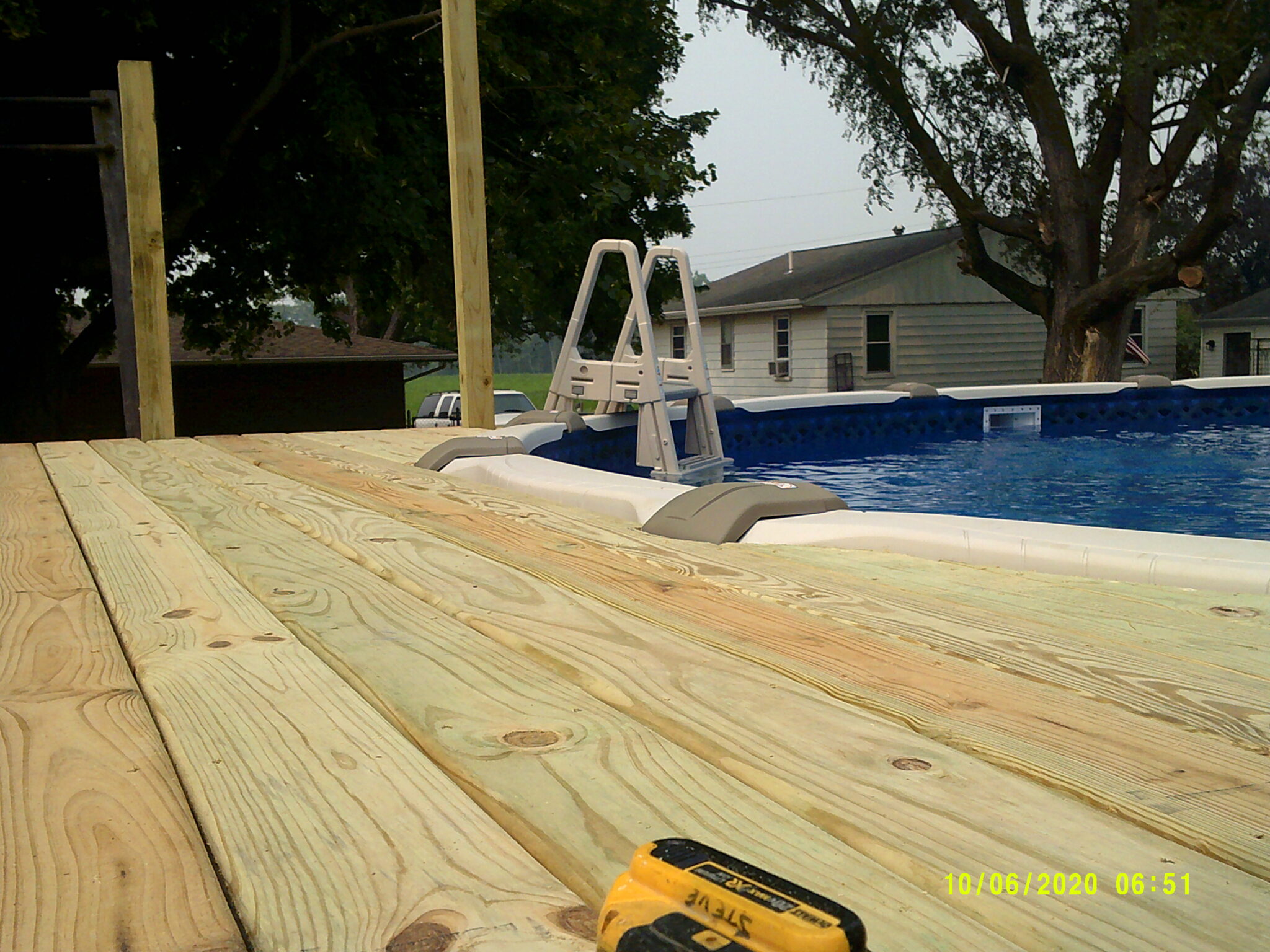 Swimming pool deck